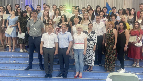 Урочистості з нагоди вручення дипломів випускникам першого (бакалаврського) рівня вищої освіти